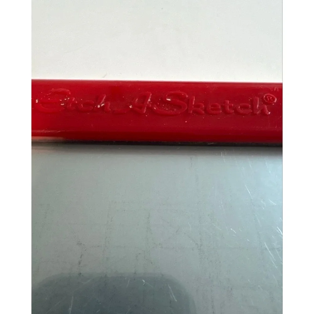 Spin Master Etch A Sketch Classic Red Magic‎ Screen Drawing Toy 9x7.5 Inch